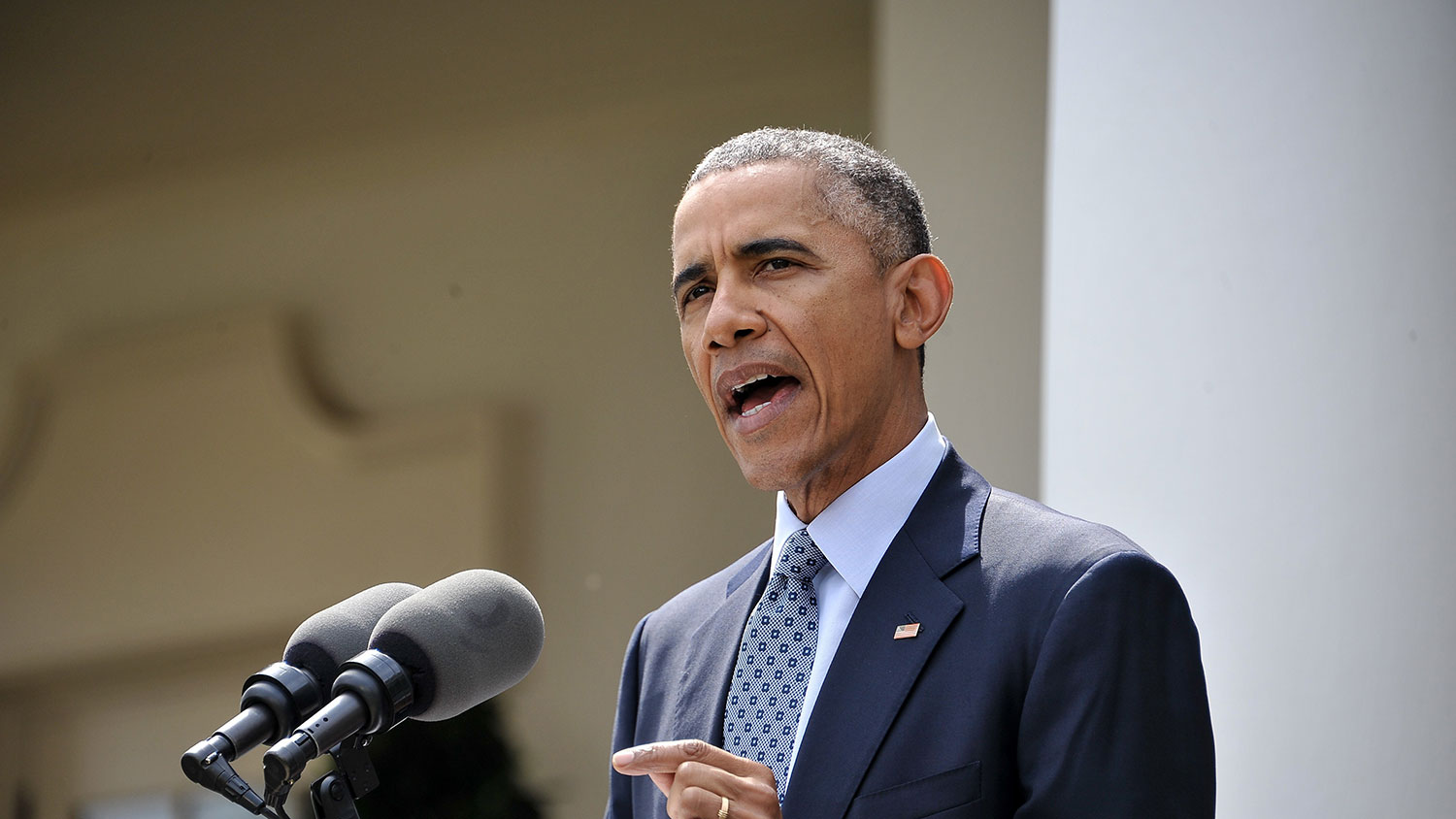 US President Barack Obama makes a statement at the White House in Washington, DC, on April 2, 2015
