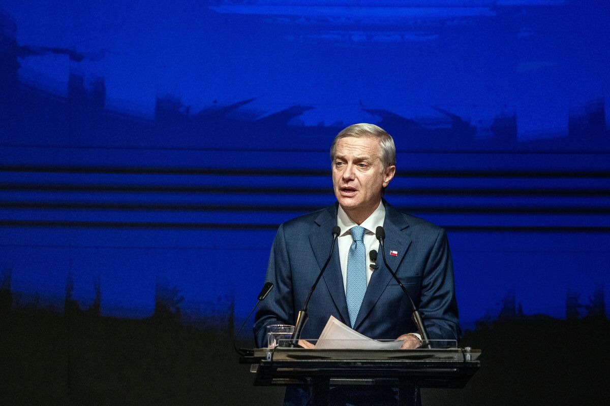 Chile Preps for Political Seachange as Markets Focus on Trump