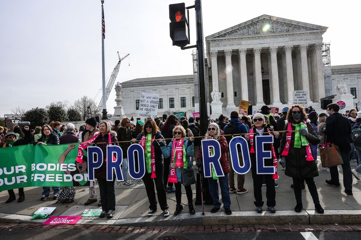 Supreme Court Suggests It Will Back Access to Abortion Pill