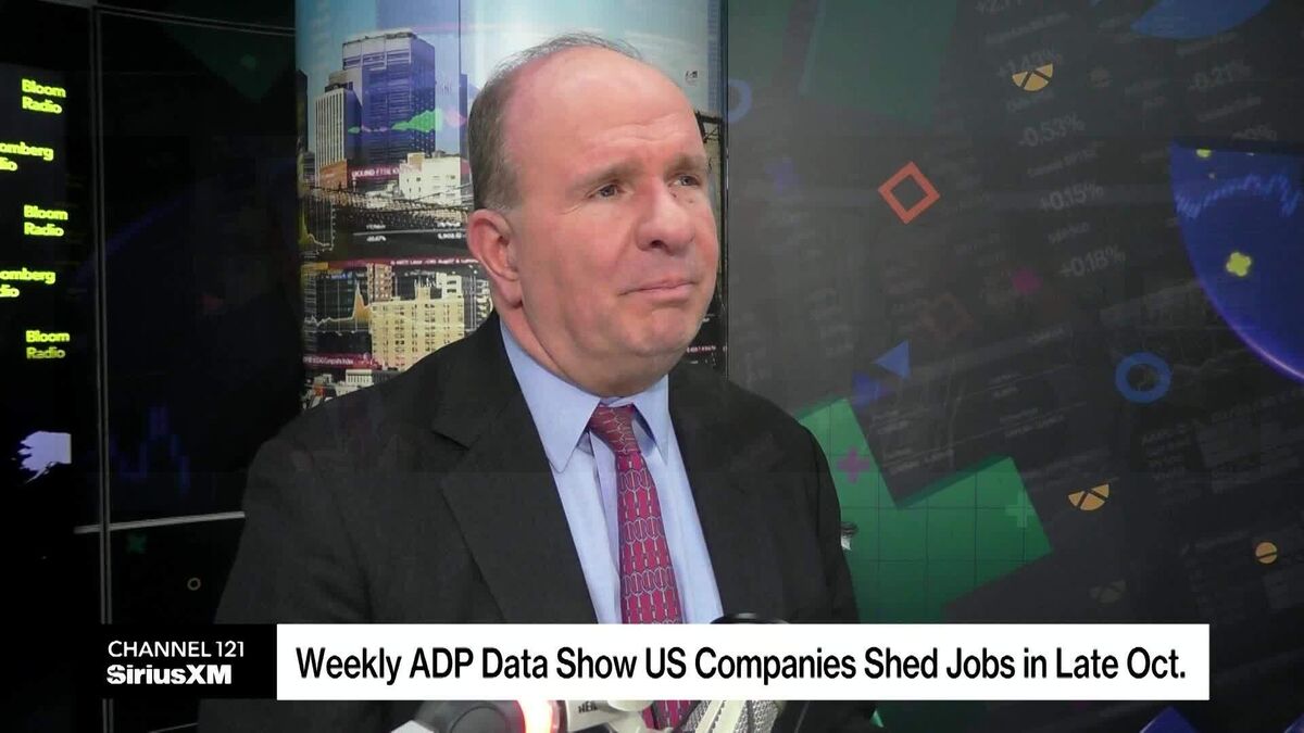 ⚫️ BLOOMBERG: "Le imprese in 'modalità pausa' per le assunzioni fino a fine anno, secondo JP Morgan"