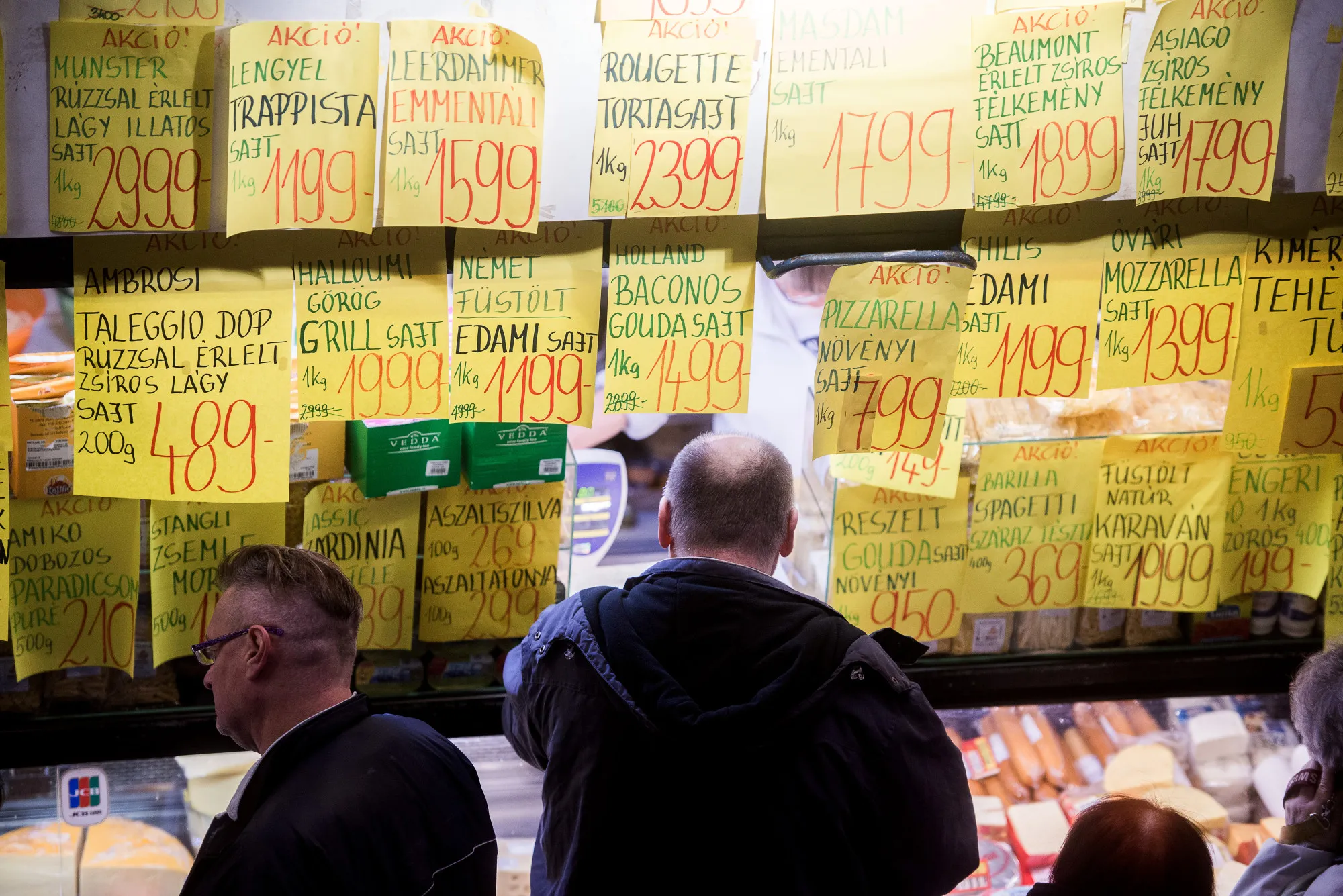 General Economy As Central Bank Holds Key Rate To Limit Economic Slowdown