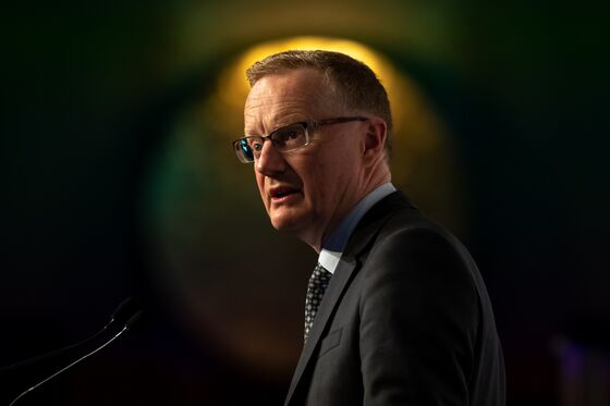 RBA's Lowe Sees 4.5% Unemployment Without Too Much Wage Growth