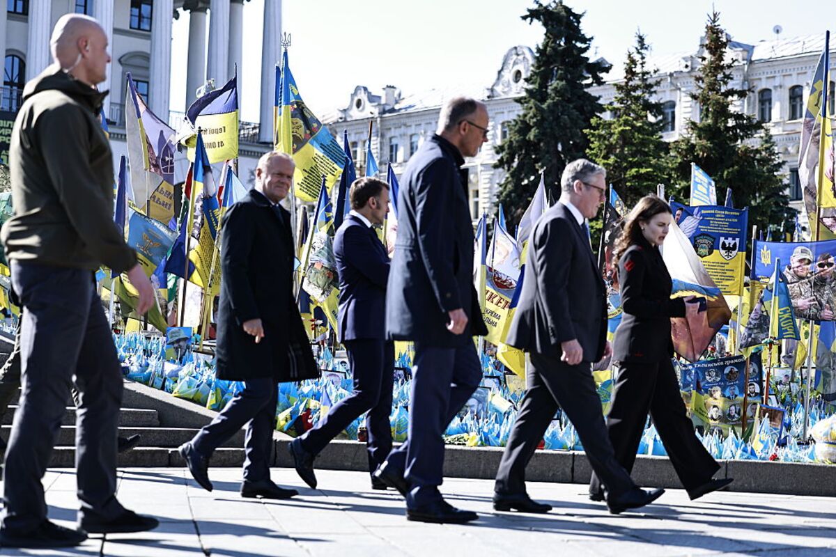 🟪"Leader Europei in Ucraina: Pressione su Mosca per un Cessate il Fuoco di 30 Giorni"