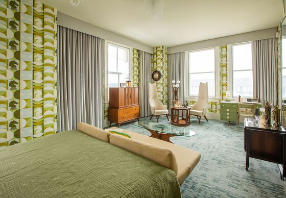 Hotels Aim to Goose Demand With Rooms That Look Like Netflix Sets