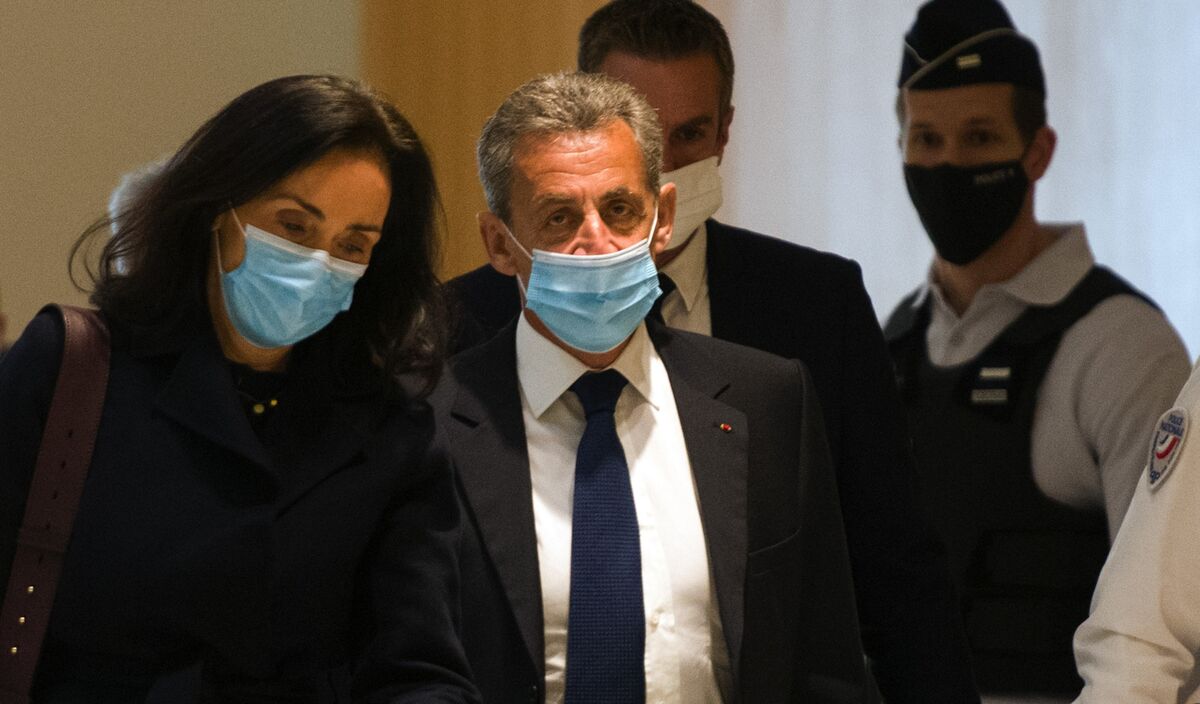 Sarkozy a No-Show as Second Criminal Trial Begins in Paris - Bloomberg