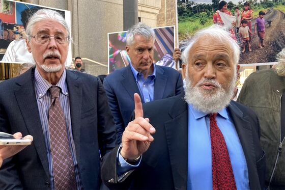 Lenny Bruce’s Lawyer Mounts Quixotic Defense of Chevron Foe