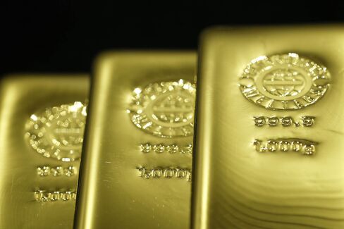 General Gold Images At Tanaka Kikinzoku Kogyo K.K. Store