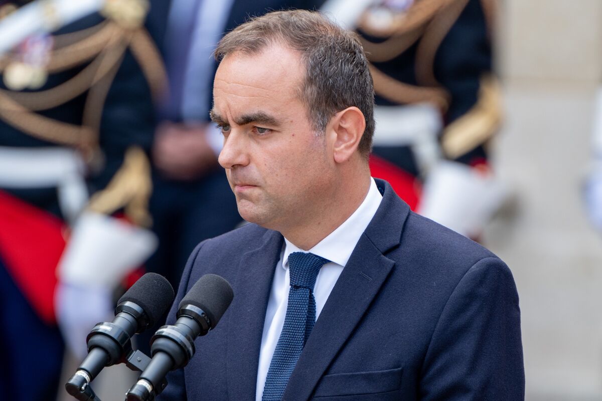 France’s Lecornu Faces Reckoning in Parliament Over Budget