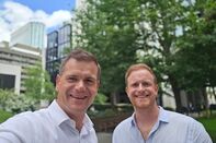 relates to AIシフトで驚異的な復活劇－元銀行員のロバーツ兄弟、ビリオネアに