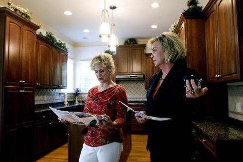 Pending Sales of U.S. Existing Homes Rise 8.2%