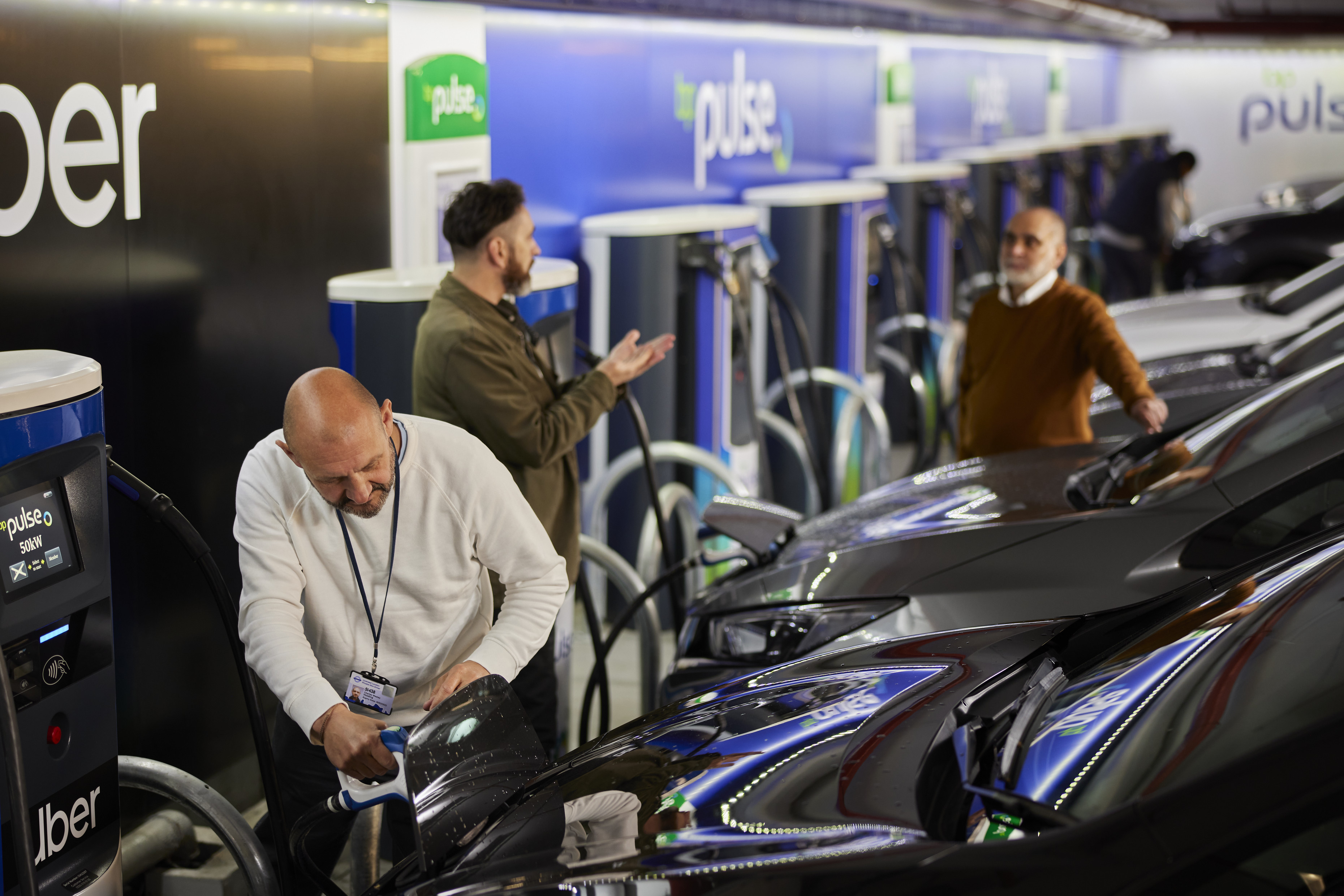 BP Pulse to Expand Dedicated Electric-Car Charging Lanes for Uber Drivers -  Bloomberg