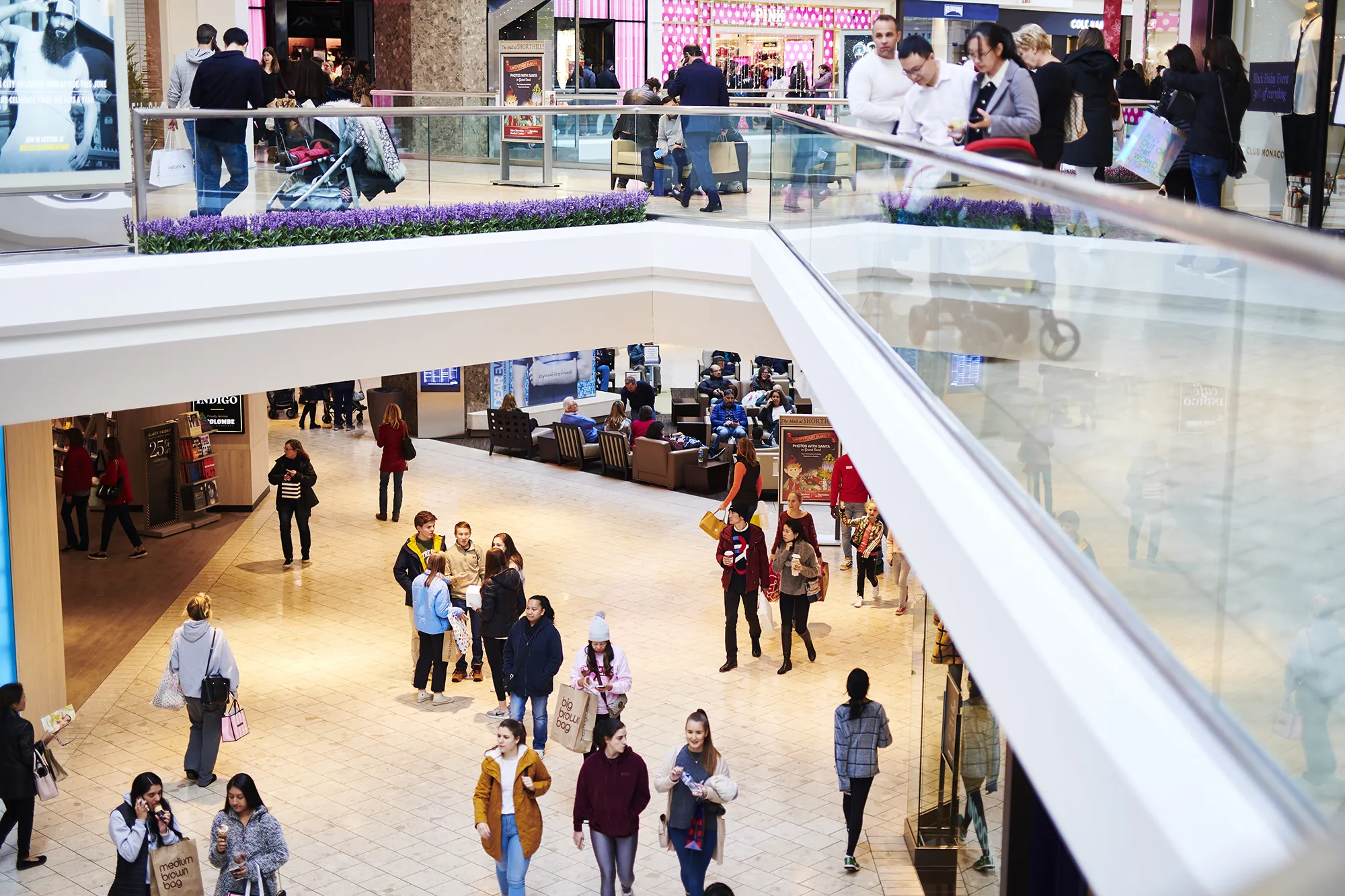 Shoppers walk through The Mall at Short Hills shopping center&nbsp;in Short Hills, New Jersey.&nbsp;