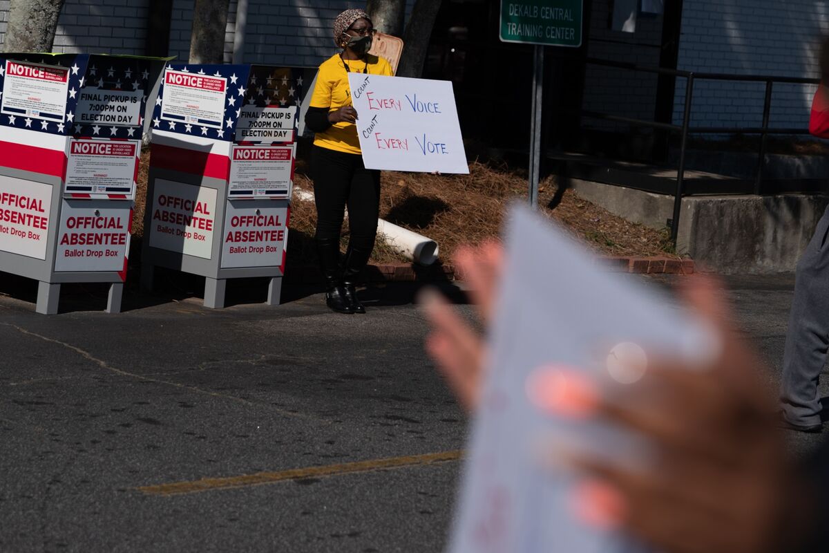 Runoff Elections Focus of USPS Ballot Delivery Lawsuits