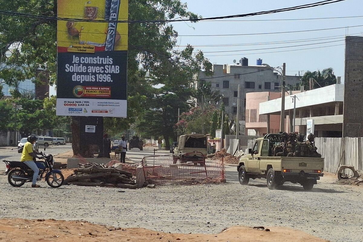 Nigeria Sends Soldiers, Jets Into Benin to Stop Coup Attempt