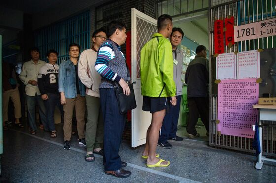 Tsai Looks Set for Landslide Win in Taiwan Presidential Vote