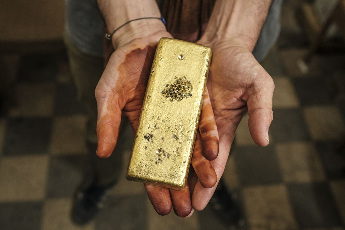 Saudi-UAE Spat Finds New Front in Lucrative Sudan Gold Shipments