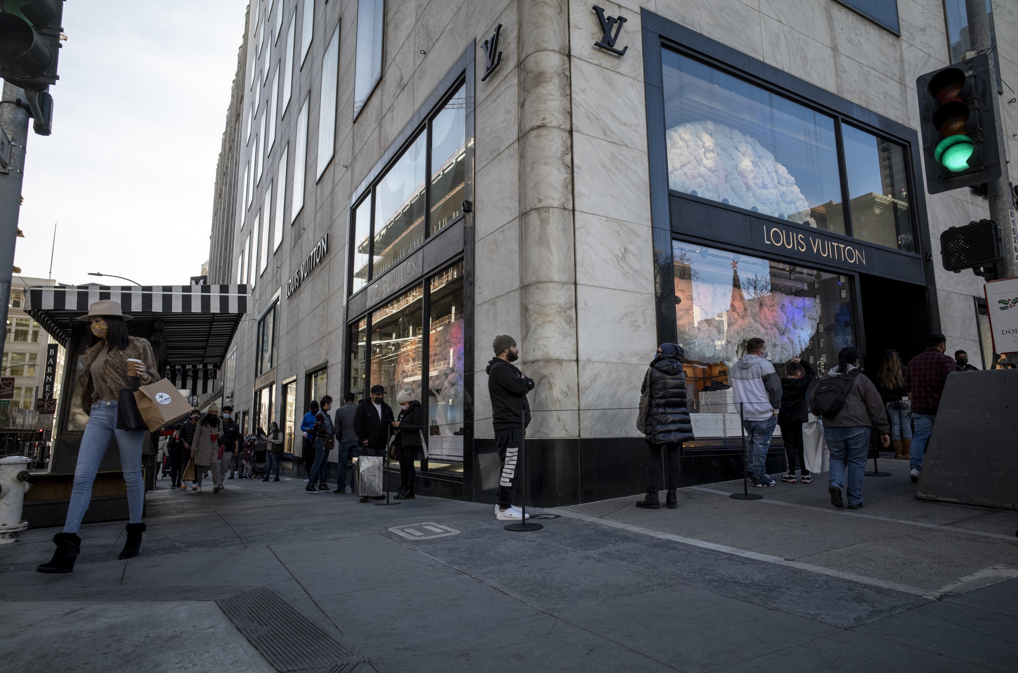 Louis Vuitton Sales Surge Helps LVMH Weather Covid Lockdowns