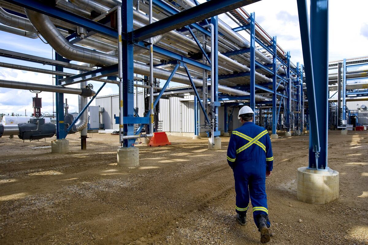 Devon to Sell $4.2 Billon Shale Oil Assets to Crescent Energy