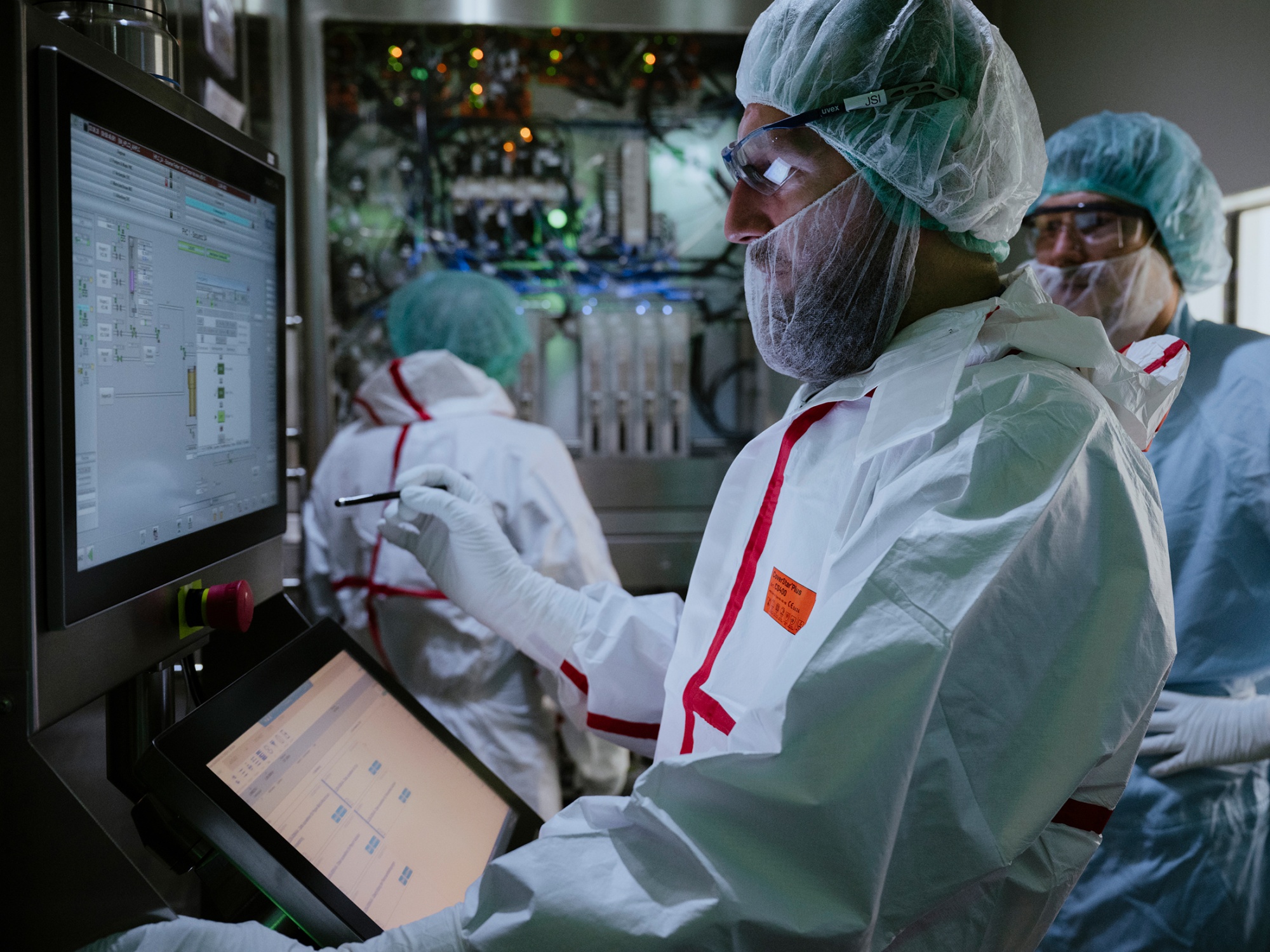 The production system for the hot-cell facility at the ITM site in Neufahrn, Germany.