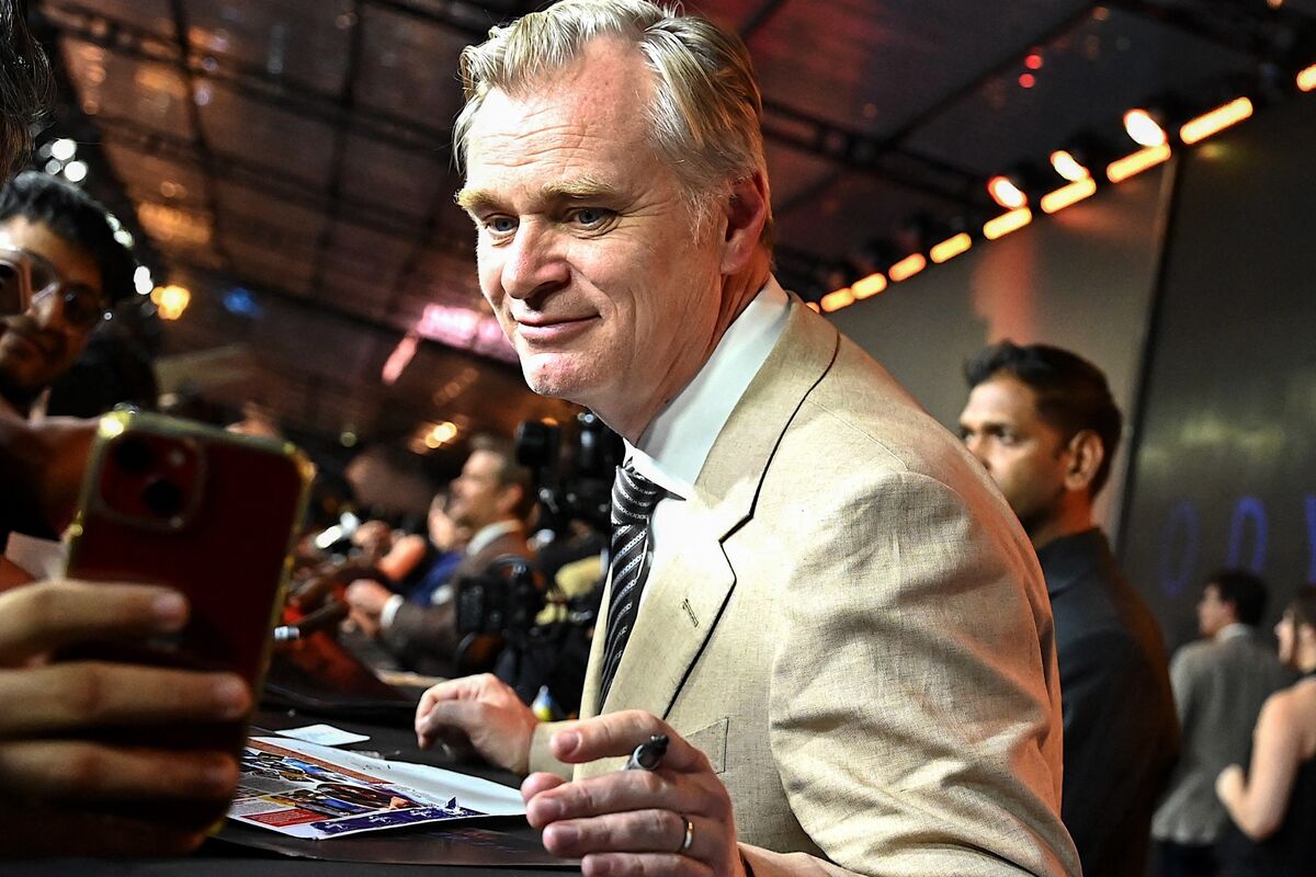 bloomberg.com - Thomas Buckley - Christopher Nolan Is Becoming One of Hollywood's Most Dependable Franchises