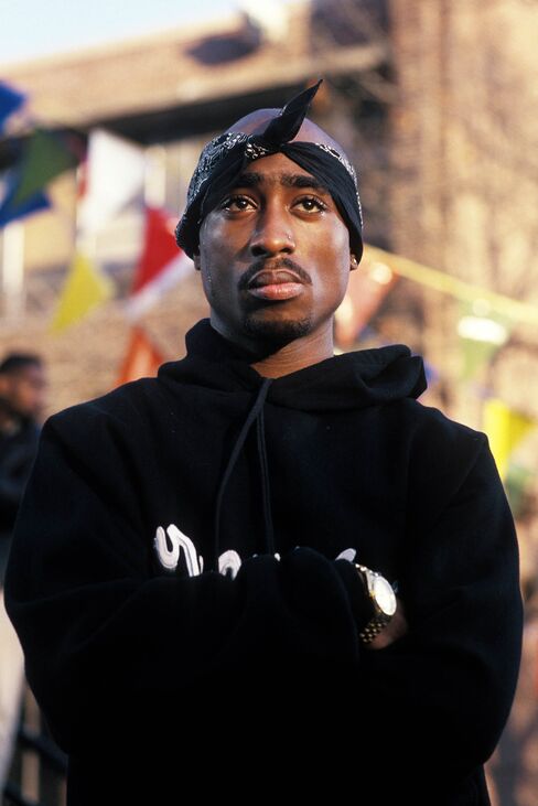 Tupac Shakur on the set of the film "Above the Rim."