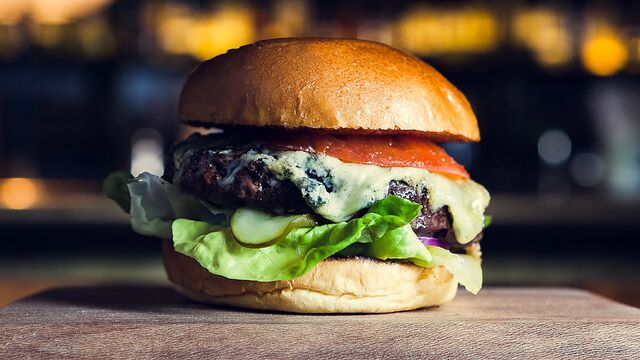 Best Burgers In The World: Top Chefs Pick Favorite Hamburgers - Bloomberg