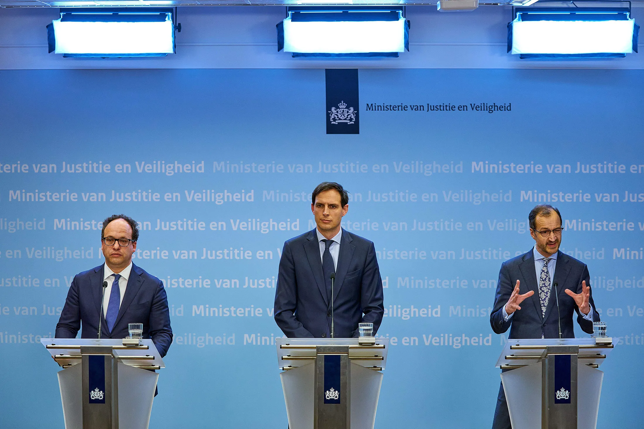 Wouter Koolmees, social affairs and employment minister, from left, Wopke Hoekstra, finance minister,&nbsp;and Eric Wiebes, economic affairs minister, hold a news conference in The Hague, on March 17.&nbsp;