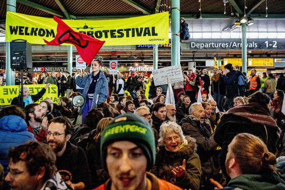Amsterdam’s Ghost Airport Grounded by Growth-Climate Clash