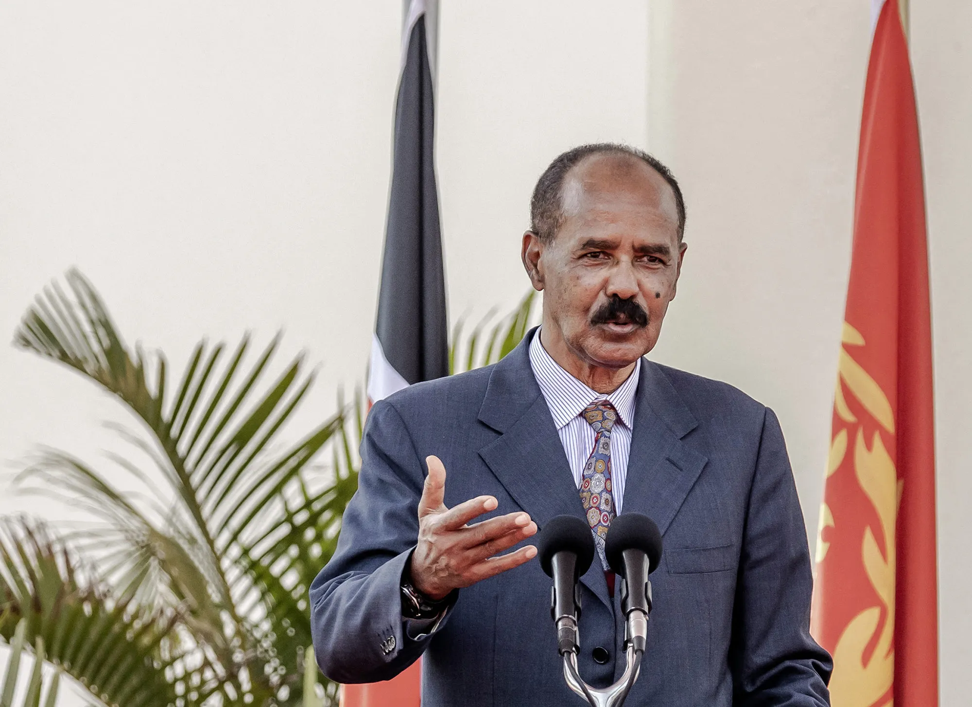 Eritrean Leader Isaias Afwerki Touts Peace, Regional Unity in Rare Briefing  - Bloomberg