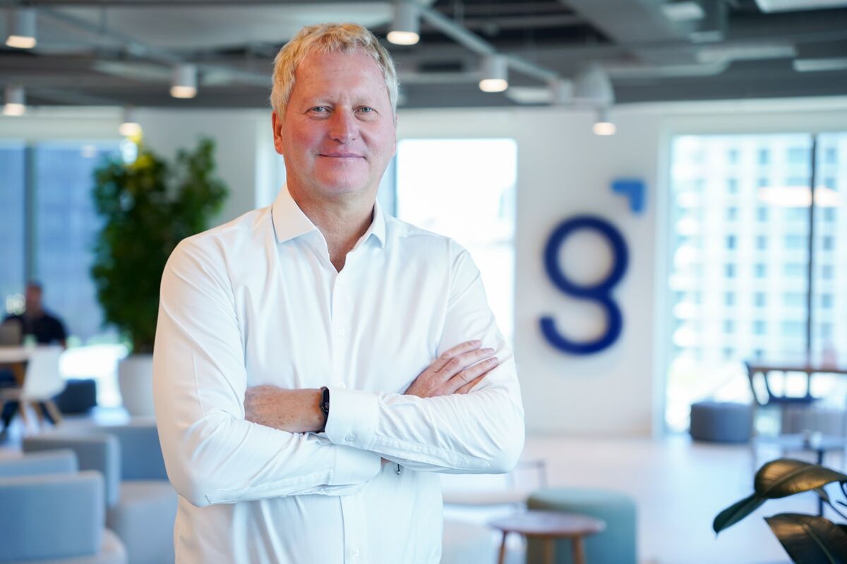 Record Defaults Prompt Brazil Brokerage to Raise Distressed Fund