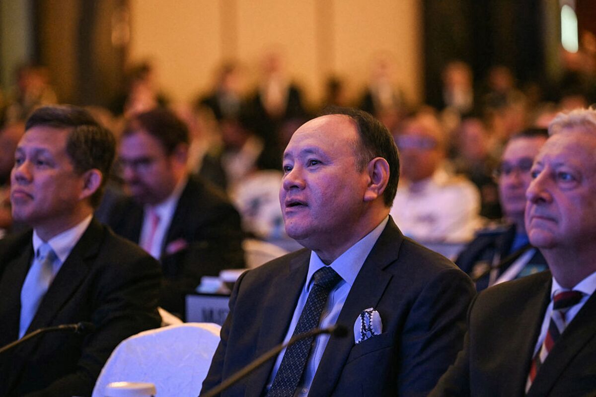Philippines Seeks Closer Ties With Taiwan, Adversaries of China