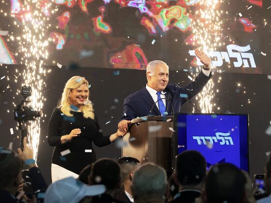 Israel's Netanyahu Retains Grip on Power Despite Graft Probes