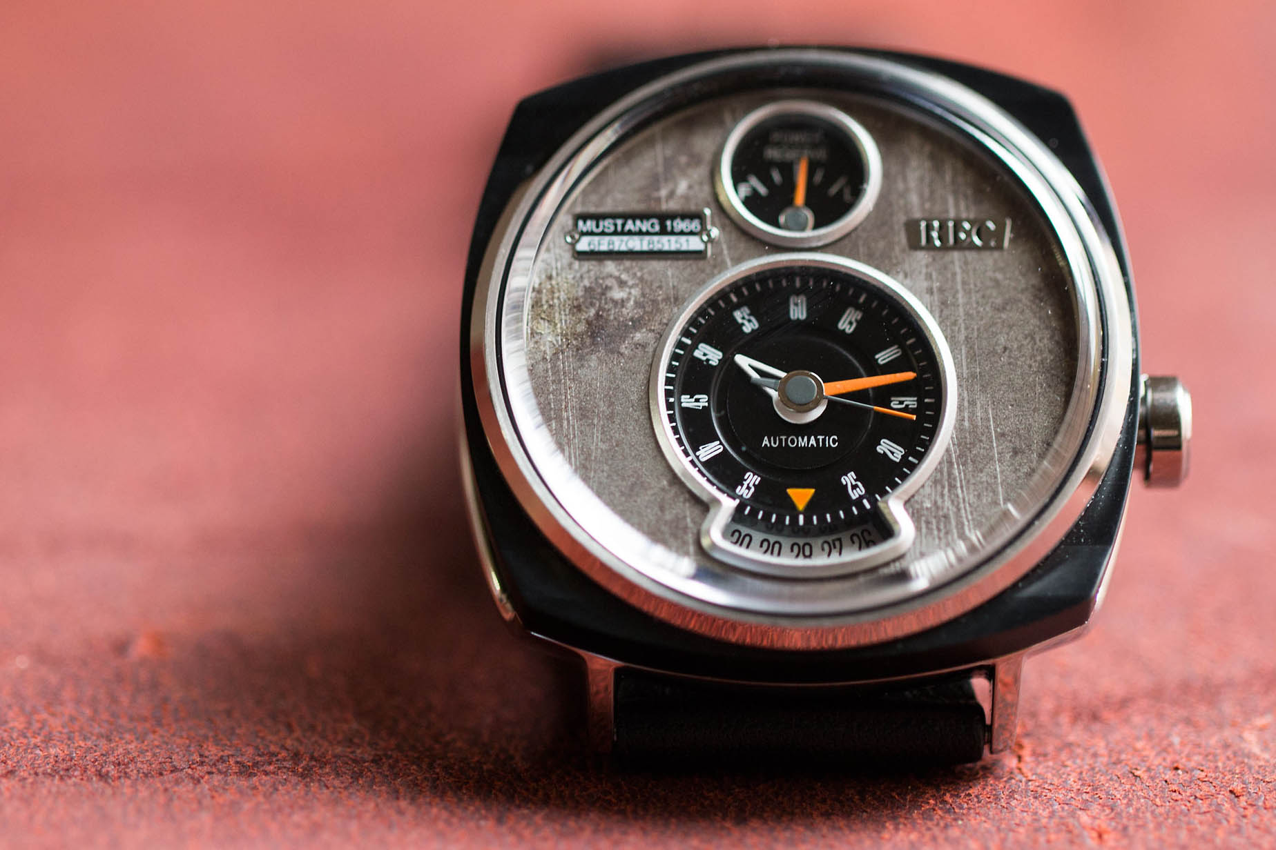 8-genius-off-the-wall-timepieces-from-the-worn-wound-watch-fair-bloomberg