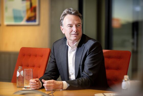 ING Names Insider Van Rijswijk as CEO to Drive Online Push