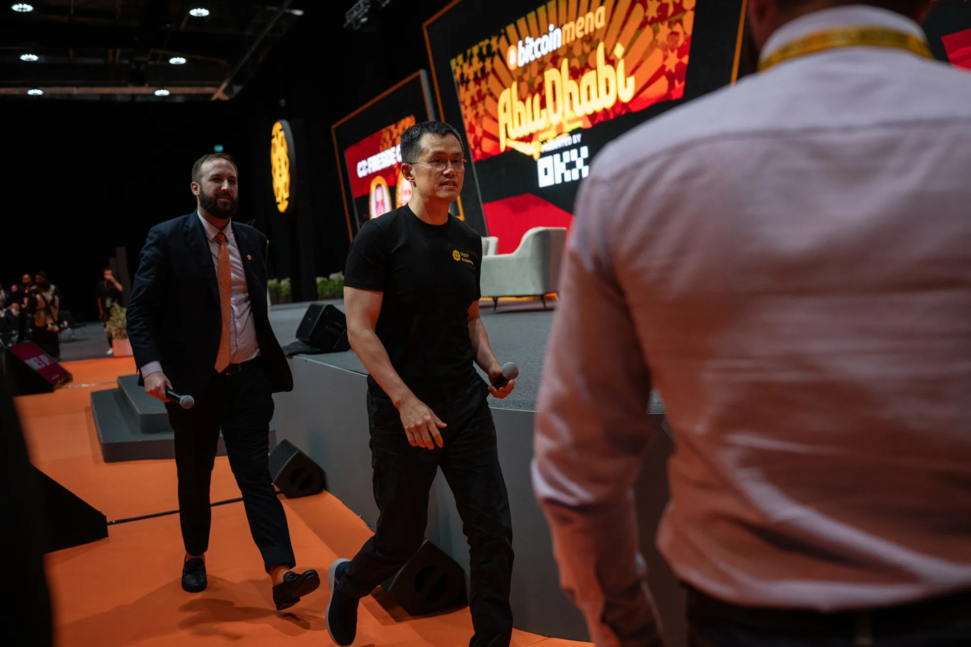 Trump Crypto Venture Has Talked to Binance About Doing Business - Bloomberg