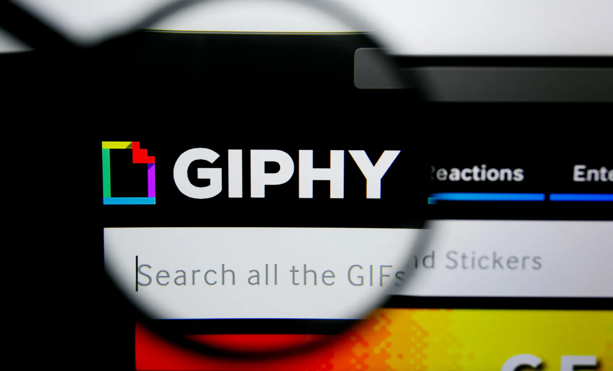 Facebook Buying Giphy Will Help It Keep Track of Competitors - Bloomberg