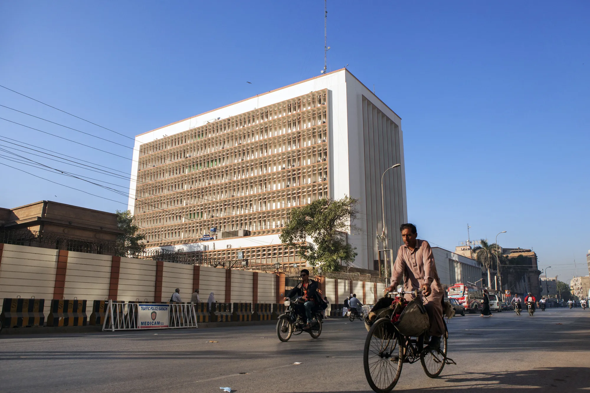 The State Bank of Pakistan, the country’s central bank, in Karachi.