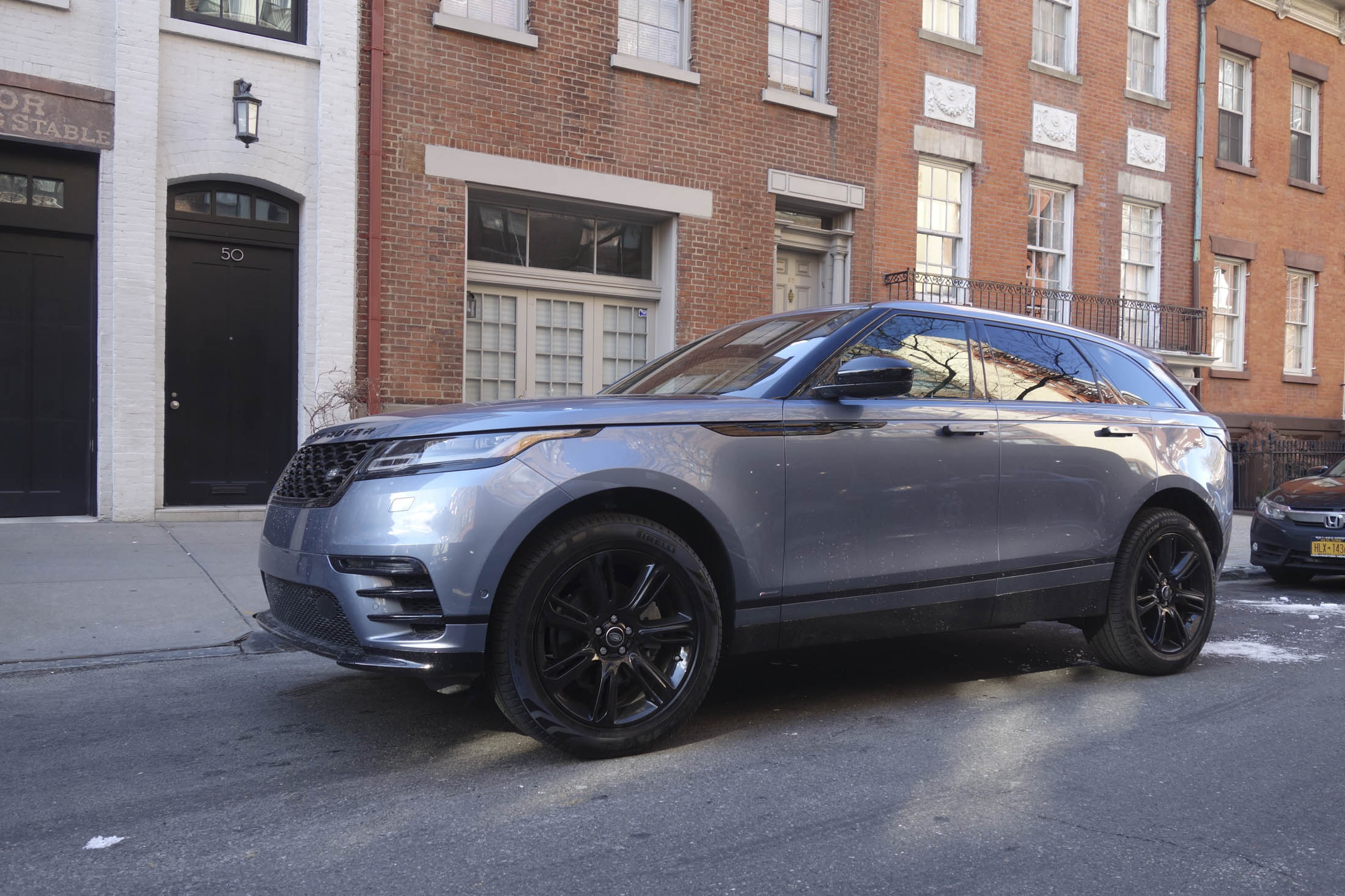 You Should Buy the Range Rover Velar for the Touchscreen Alone | Ray ...