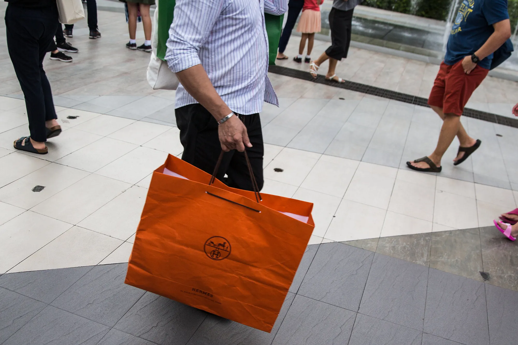 Thai Shoppers As Consumer Discretionary Shares Driving Emerging-Market Rally