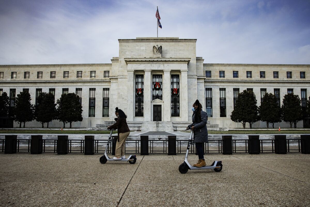 米追加利下げ、年内2~3回想定-短期金利市場でハト派修正進む - Bloomberg