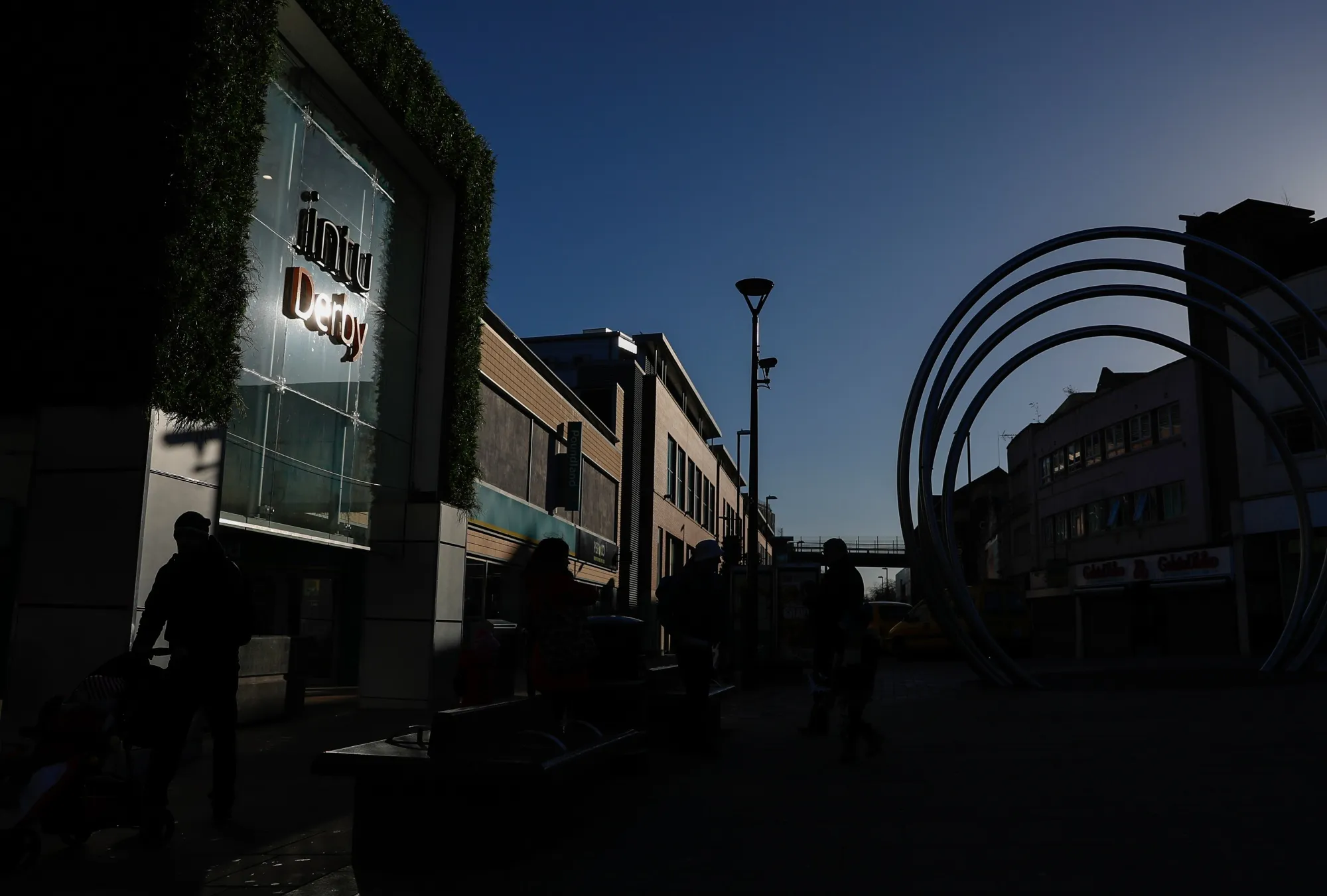 Europe's Retail Rout Deepens 