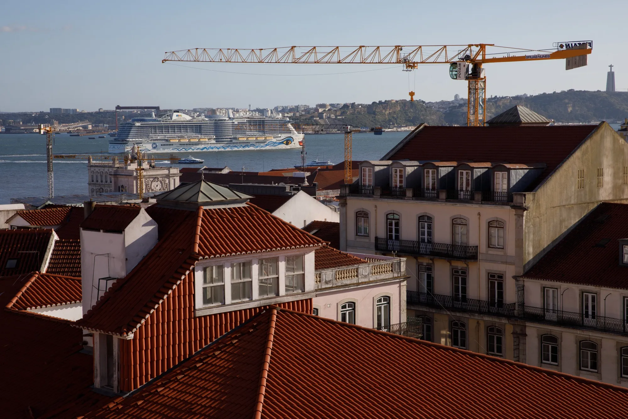 The rise in property prices in Portugal&nbsp;has been caused by growing demand from foreign buyers.