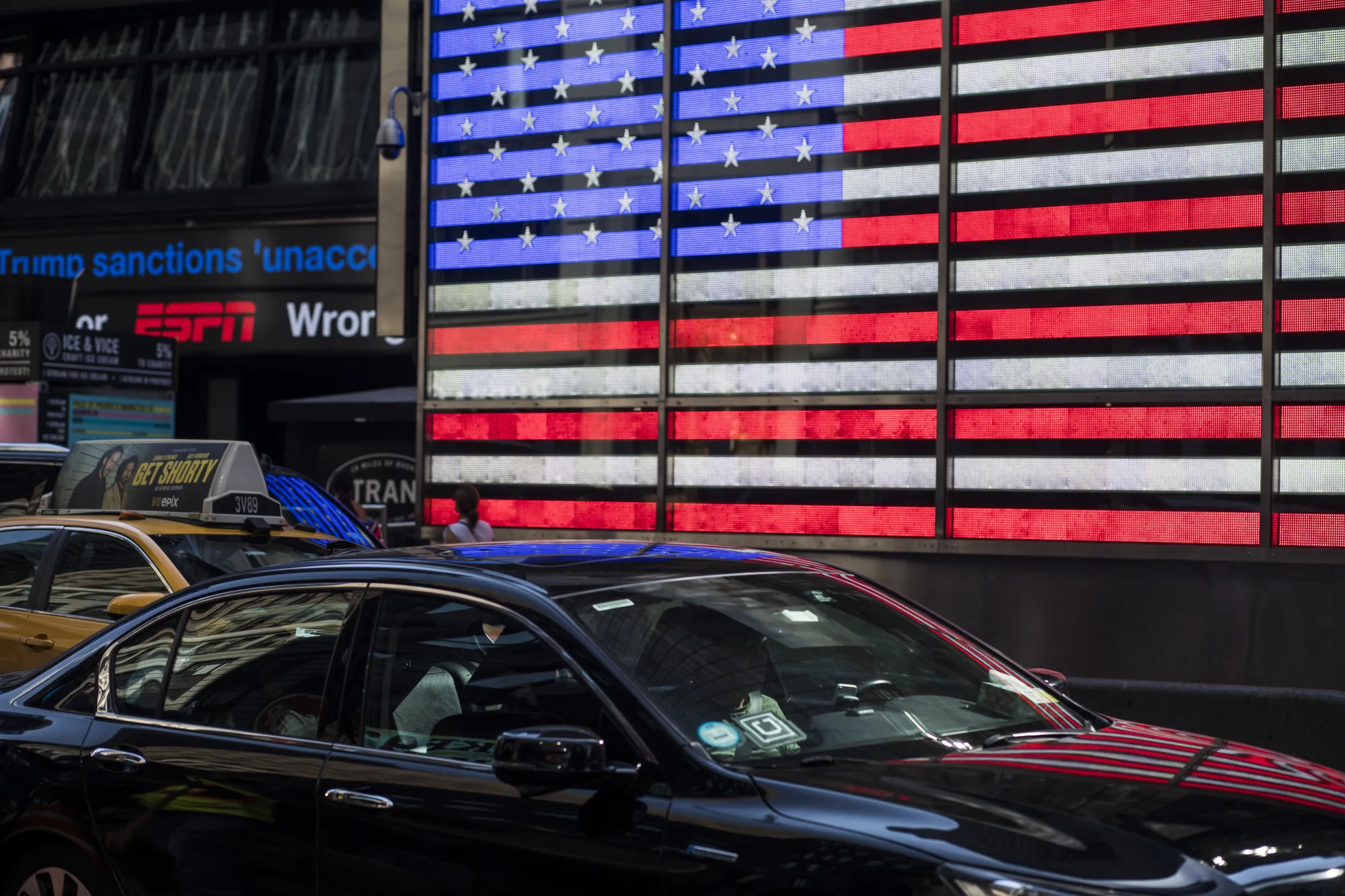 New York Approves First U.S. Cap On Uber, App-Based Cab Drivers