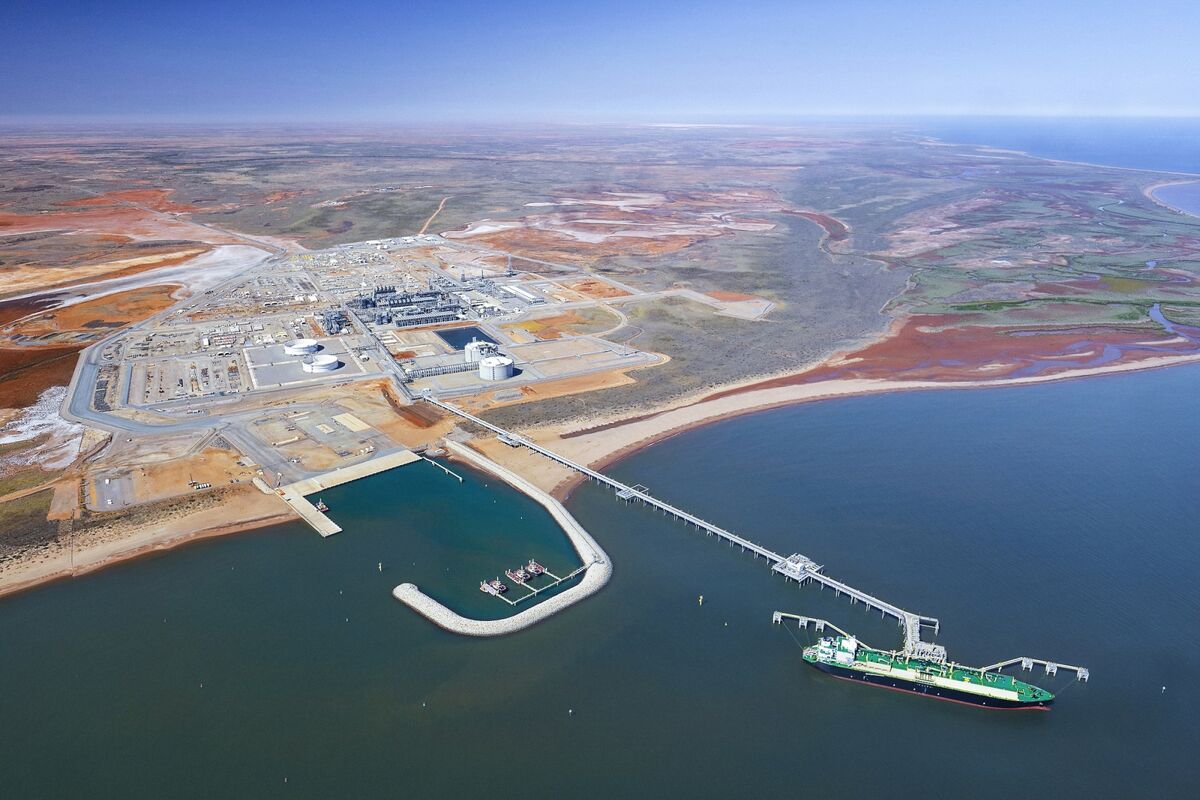bloomberg.com - Chevron Says Damage to Wheatstone Gas Facility to Affect Restart