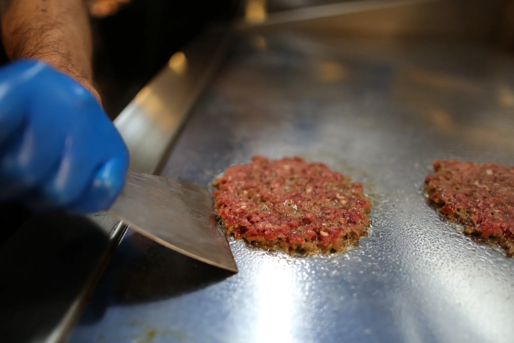 Burger Inflation Builds With Corn Surge Shrinking Cattle Lots