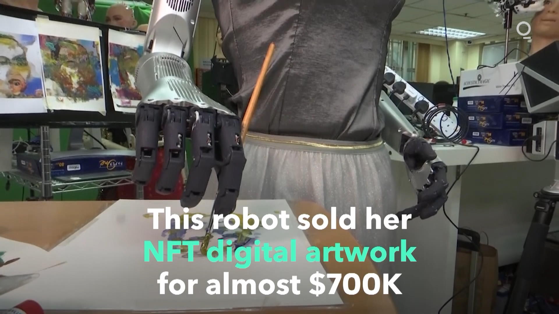 Robot's NFT Art Sells for Over $688K - Bloomberg