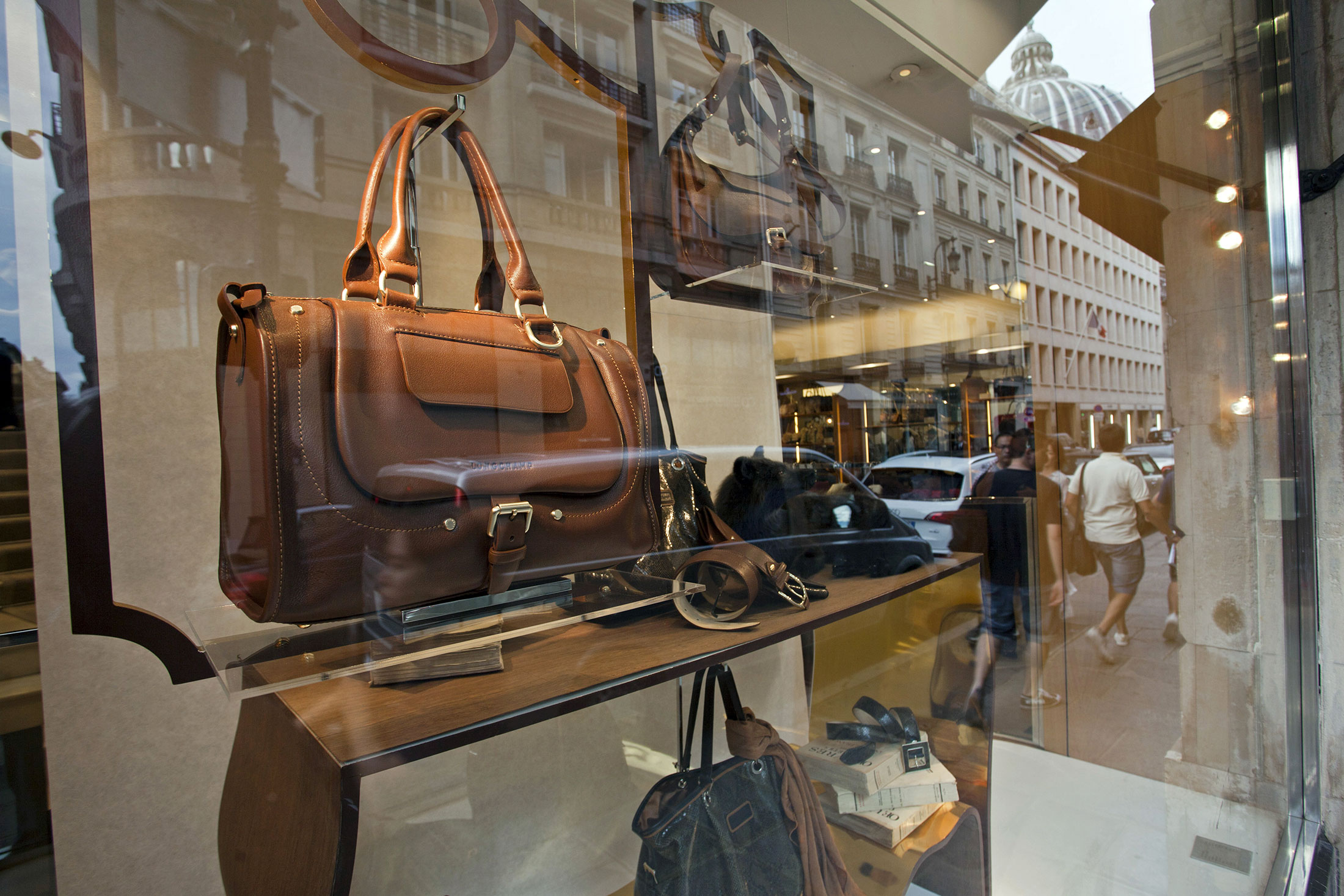 Lvmh Reports Rebound In China Luxury Sales