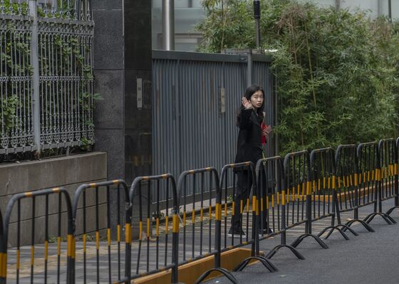 Former CCTV Intern to Appeal After Losing China #MeToo Case