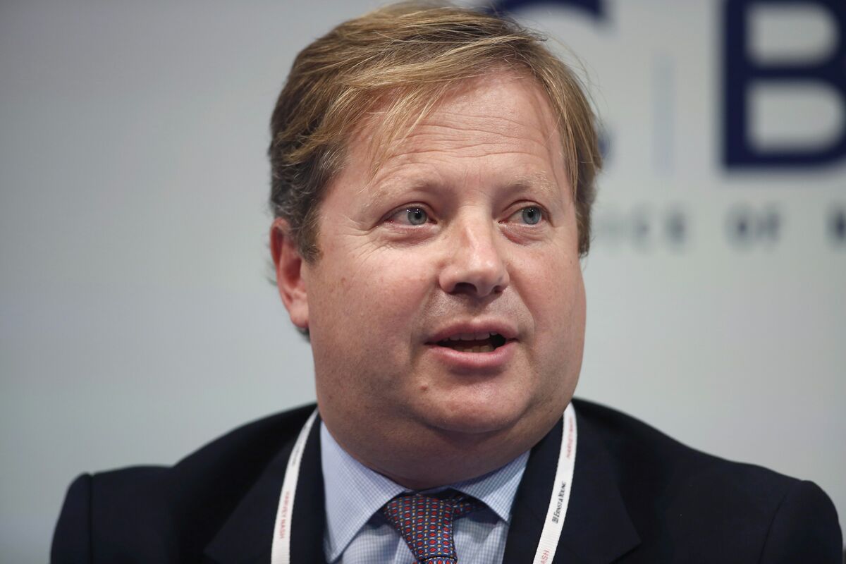 British Billionaire Sells 80 of Stake in Cellphone Retailer Bloomberg