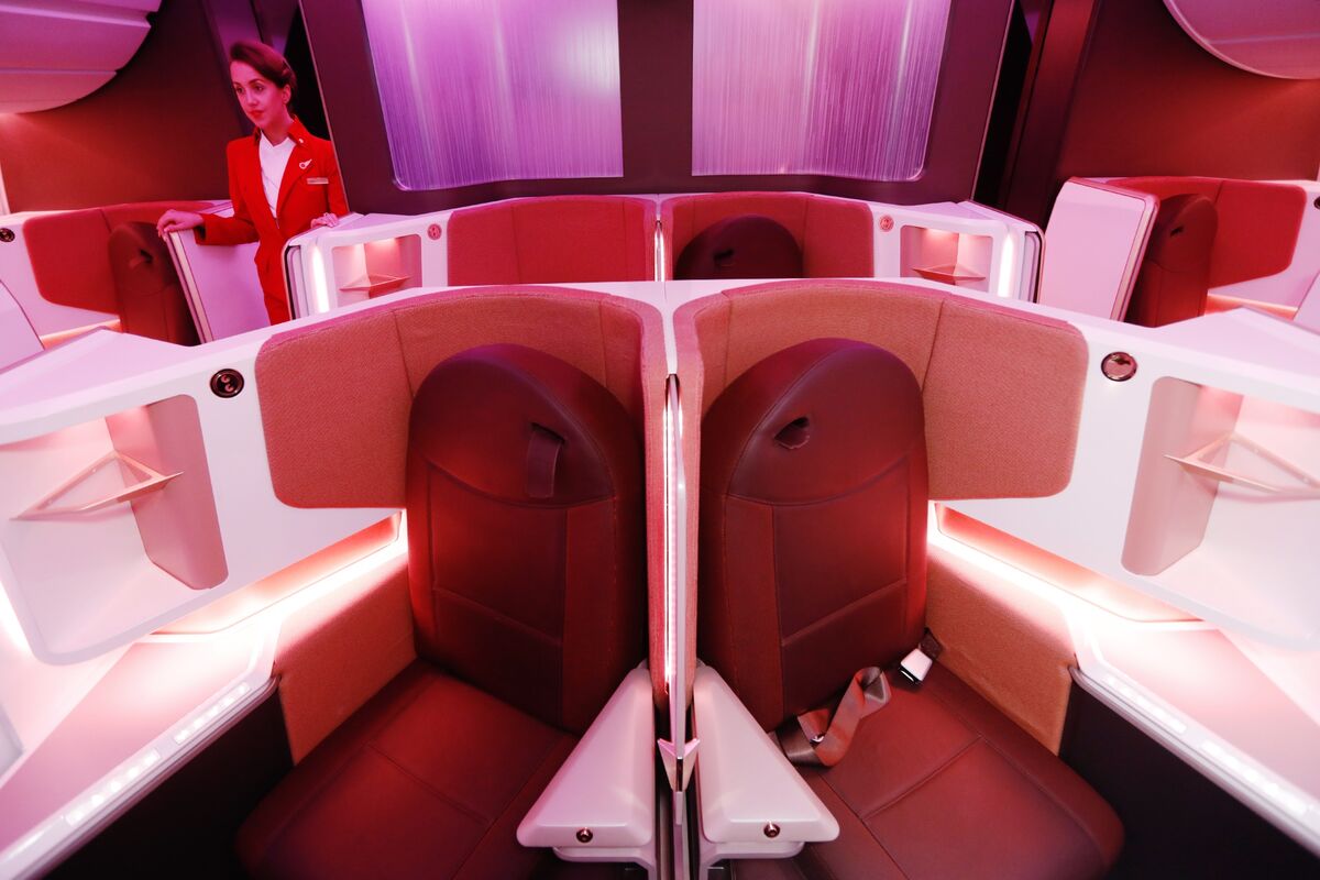 Cocktail Bars Make Way for Sofas on Virgin's New A350 Jets - Bloomberg